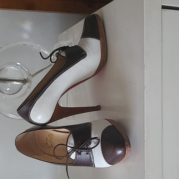 CHRISTIAN LOUBOUTIN Rare Oxford Pump - Picture 9 of 14